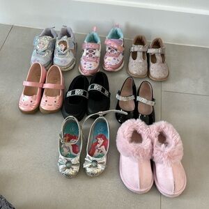 Girls shoes 8 pairs size 8